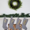 Bota Navidad Vichy personalizada este diseño sirve tanto para regalos de Papá Noel como Reyes Magos. Diseño único knots made with love para naviknots.