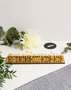 CARTEL con base personalizado